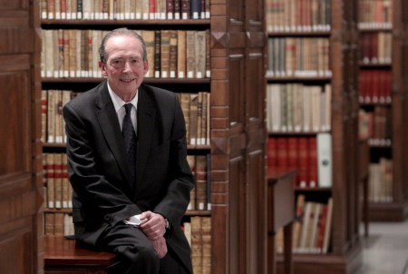 El-director-de-la-RAE-llega-a-Nicaragua-donde-será-condecorado-con-Medalla-de-Oro